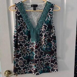 Cable & Gauge Teal and Black Floral V-Neck Blouse
